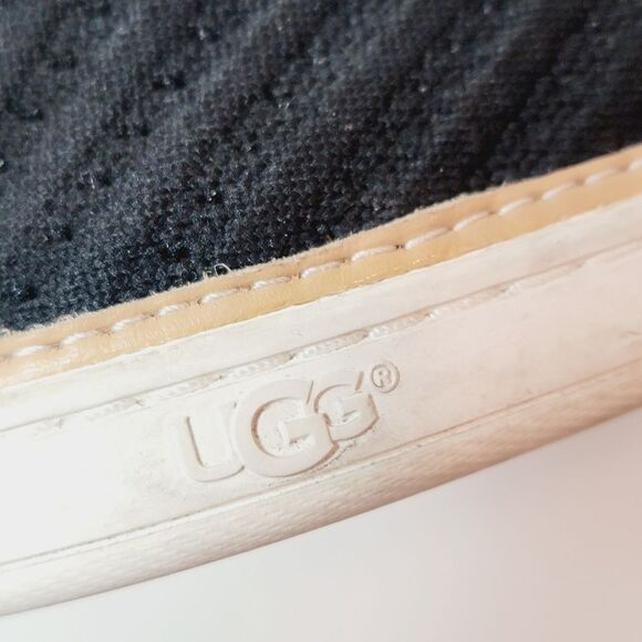 UGG Black Knit Sammy Chevron Slip On Comfort Flats Size 7 - Picture 7 of 10